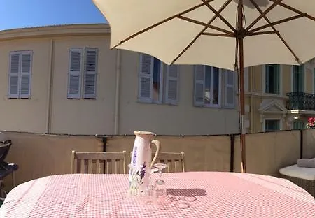 Appartamento à 100 Mètres Du Palais Et Des Plages *